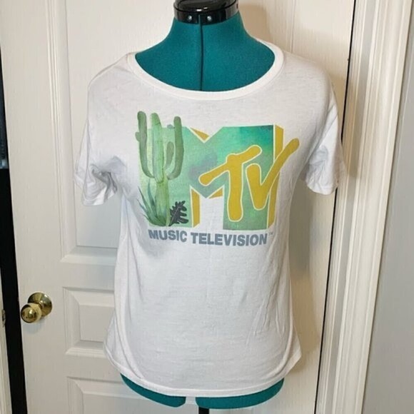 MTV Tops - MTV Music Television Casual Crop Summer Vintage Lightweight Short Sleeve T Shirt